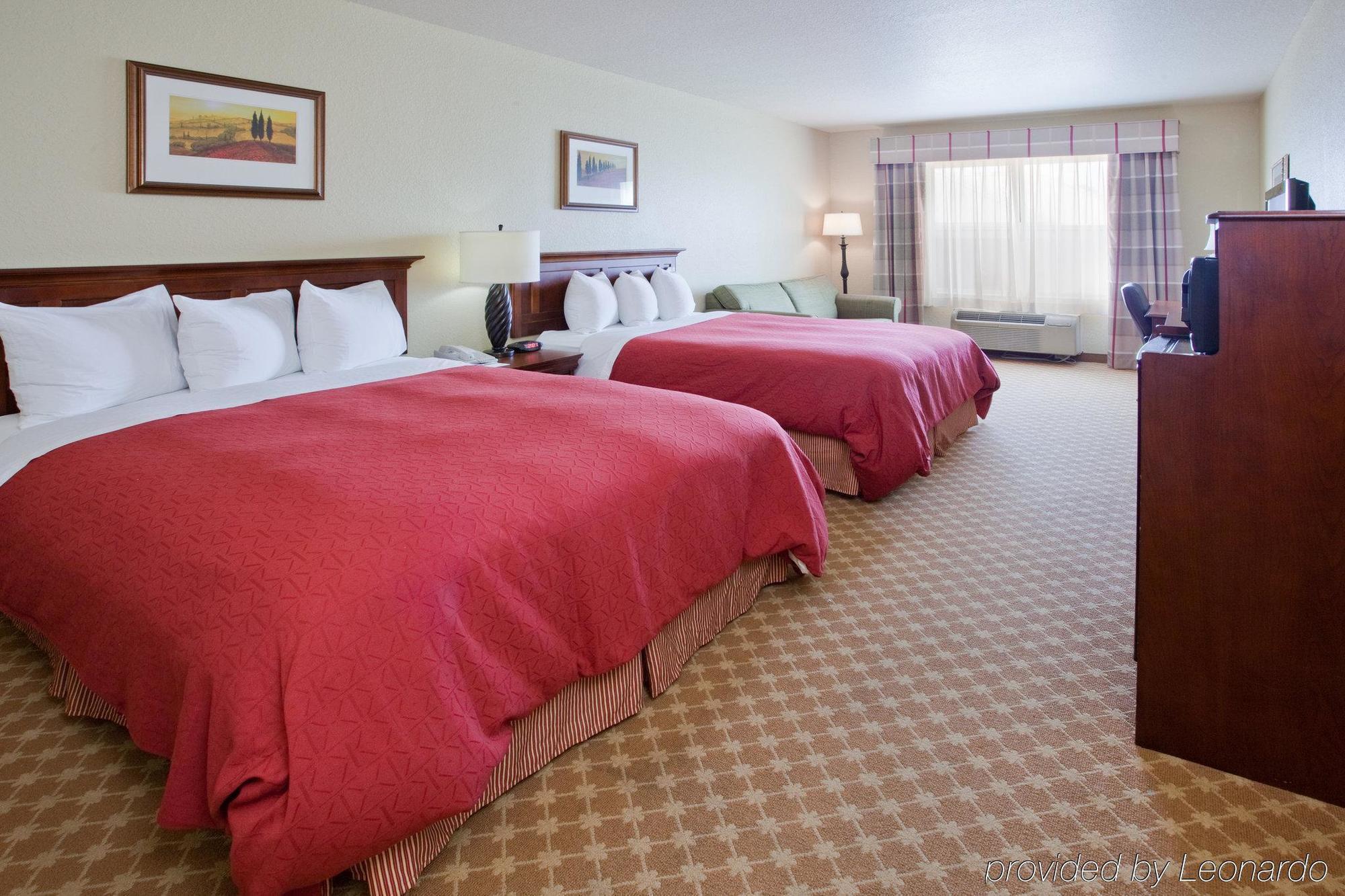 Clarion Pointe Columbus-Bradley Park Hotel Ruang foto